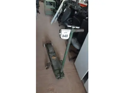 LOTE 348 - 01 MACACO JACARÉ COM CAPACIDADE DE 2 TONELADAS. (NO ESTADO) ATENÇÃO! FAZER A VISITAÇÃO ANTES DE ARREMATAR, NÃO SABEMOS SE FUNCIONA, LEILÃO NÃO TEM GARANTIA E NEM DEVOLUÇÃO, SUJEITO A POSSÍVEIS AVARIAS VISÍVEIS/OCULTAS E/OU AUSÊNCIA DE COMPONENTES.