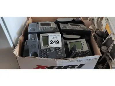 LOTE 249 - 01 LOTE COM GRANDE QUANTIDADE DE APARELHOS DE TELEFONE. (NO ESTADO) ATENÇÃO! FAZER A VISITAÇÃO ANTES DE ARREMATAR, NÃO SABEMOS SE FUNCIONA, LEILÃO NÃO TEM GARANTIA E NEM DEVOLUÇÃO, SUJEITO A POSSÍVEIS AVARIAS VISÍVEIS/OCULTAS E/OU AUSÊNCIA DE COMPONENTES.