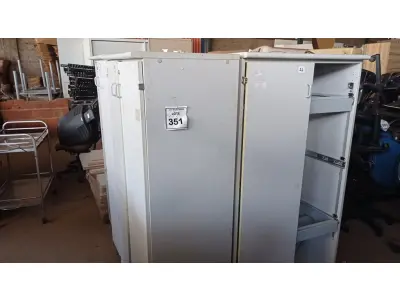 LOTE 351 - 03 ARMÁRIOS ALTOS SENDO 02 PARA PASTAS SUSPENSAS COM AVARIAS. (NO ESTADO) ATENÇÃO! FAZER A VISITAÇÃO ANTES DE ARREMATAR, NÃO SABEMOS SE FUNCIONA, LEILÃO NÃO TEM GARANTIA E NEM DEVOLUÇÃO, SUJEITO A POSSÍVEIS AVARIAS VISÍVEIS/OCULTAS E/OU AUSÊNCIA DE COMPONENTES.