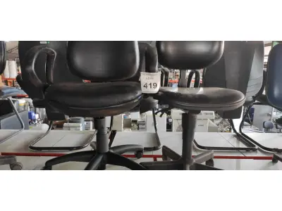 LOTE 419 - 02 CADEIRAS DE ESCRITÓRIO. (NO ESTADO) ATENÇÃO! FAZER A VISITAÇÃO ANTES DE ARREMATAR, NÃO SABEMOS SE FUNCIONA, LEILÃO NÃO TEM GARANTIA E NEM DEVOLUÇÃO, SUJEITO A POSSÍVEIS AVARIAS VISÍVEIS/OCULTAS E/OU AUSÊNCIA DE COMPONENTES.