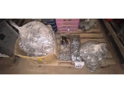 LOTE 107 - 01 LOTE COM ARRUELAS EM ALUMÍNIO, LUVAS DE EMENDAS EM ALUMINIO TAMANHOS DIVERSOS. (NO ESTADO) ATENÇÃO! FAZER A VISITAÇÃO ANTES DE ARREMATAR, NÃO SABEMOS SE FUNCIONA, LEILÃO NÃO TEM GARANTIA E NEM DEVOLUÇÃO, SUJEITO A POSSÍVEIS AVARIAS VISÍVEIS/OCULTAS E/OU AUSÊNCIA DE COMPONENTES.