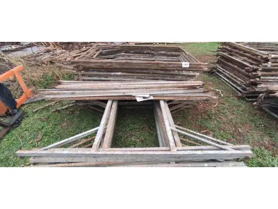 LOTE 100 - 10 ANDAIMES COM 10 MESAS DE FERRO. (NO ESTADO) ATENÇÃO! FAZER A VISITAÇÃO ANTES DE ARREMATAR, NÃO SABEMOS SE FUNCIONA, LEILÃO NÃO TEM GARANTIA E NEM DEVOLUÇÃO, SUJEITO A POSSÍVEIS AVARIAS VISÍVEIS/OCULTAS E/OU AUSÊNCIA DE COMPONENTES.