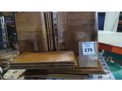 LOTE 270 - 20 PLACAS DE MADEIRA. (NO ESTADO) ATENÇÃO! FAZER A VISITAÇÃO ANTES DE ARREMATAR, NÃO SABEMOS SE FUNCIONA, LEILÃO NÃO TEM GARANTIA E NEM DEVOLUÇÃO, SUJEITO A POSSÍVEIS AVARIAS VISÍVEIS/OCULTAS E/OU AUSÊNCIA DE COMPONENTES.