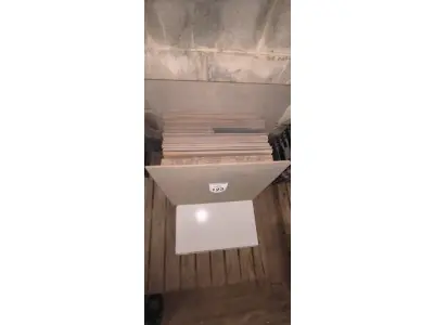 LOTE 123 - 01 LOTE COM PISOS TAMANHOS DIVERSOS. (NO ESTADO) ATENÇÃO! FAZER A VISITAÇÃO ANTES DE ARREMATAR, NÃO SABEMOS SE FUNCIONA, LEILÃO NÃO TEM GARANTIA E NEM DEVOLUÇÃO, SUJEITO A POSSÍVEIS AVARIAS VISÍVEIS/OCULTAS E/OU AUSÊNCIA DE COMPONENTES.