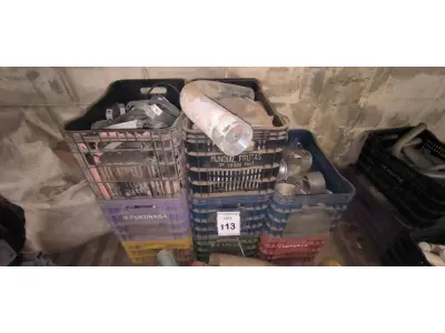 LOTE 113 - 01 LOTE COM MATERIAS HIDRÁULICOS E ELÉTRICOS DIVERSOS, 01 SACO COM DUTOS DE VENTILAÇÃO E BOTAS EMBORRACHADAS. (CAIXA ORGANIZADORA NAO INCLUSA) . (NO ESTADO) ATENÇÃO! FAZER A ANTES DE ARREMATAR, NÃO SABEMOS SE FUNCIONA, LEILÃO NÃO TEM GARANTIA E NEM DEVOLUÇÃO, SUJEITO A POSSÍVEIS AVARIAS VISÍVEIS/OCULTAS E/OU AUSÊNCIA DE COMPONENTES. VISITAÇÃO