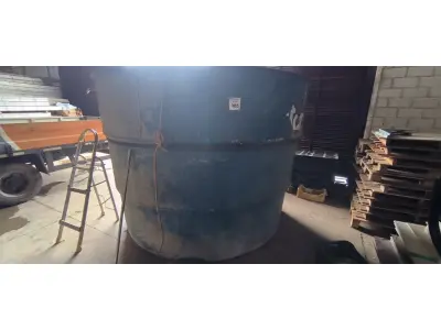 LOTE 085 - 01 CAIXA DE ÁGUA SEM A TAMPA DE 10.000 LITROS. (NO ESTADO) ATENÇÃO! FAZER A VISITAÇÃO ANTES DE ARREMATAR, NÃO SABEMOS SE FUNCIONA, LEILÃO NÃO TEM GARANTIA E NEM DEVOLUÇÃO, SUJEITO A POSSÍVEIS AVARIAS VISÍVEIS/OCULTAS E/OU AUSÊNCIA DE COMPONENTES.