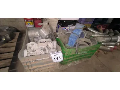 LOTE 111 - 01 LOTE COM MATERIAS HIDRÁULICOS E ELÉTRICOS DIVERSOS, 01 SACO COM DUTOS DE VENTILAÇÃO E BOTAS EMBORRACHADAS. (CAIXA ORGANIZADORA NAO INCLUSA) . (NO ESTADO) ATENÇÃO! FAZER A ANTES DE ARREMATAR, NÃO SABEMOS SE FUNCIONA, LEILÃO NÃO TEM GARANTIA E NEM DEVOLUÇÃO, SUJEITO A POSSÍVEIS AVARIAS VISÍVEIS/OCULTAS E/OU AUSÊNCIA DE COMPONENTES. VISITAÇÃO