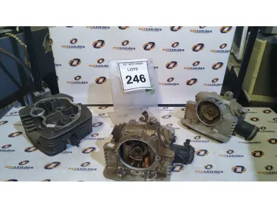 LOTE 246 - 03 CABEÇOTES DE MOTO HONDA. (NO ESTADO) ATENÇÃO! FAZER A VISITAÇÃO ANTES DE ARREMATAR, NÃO SABEMOS SE FUNCIONA, LEILÃO NÃO TEM GARANTIA E NEM DEVOLUÇÃO, SUJEITO A POSSÍVEIS AVARIAS VISÍVEIS/OCULTAS E/OU AUSÊNCIA DE COMPONENTES.