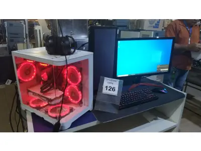 LOTE 126 - 01 PC GAMER COMPLETO, GABINETE AIGO AQUÁRIO, MONITOR ACER 165HZ 24’’, MONITOR SECUNDÁRIO MARCA AOC, PROCESSADOR RYZEN 5 2600, PLACA MÃE GIGABITE B450, MEMÓRIA RAM 2X8, WATERCOLER RISE MOD, PLACA DE VÍDEO RX 580 8GB, FONTE REDRAGON RGPS 500W 80 PLUS BRONZE, SSD NVME KINGSTON 500GB, TECLADO REDRAGON KUMARA, MOUSE LOGITECH G203 E HEADSET MANCER. (NO ESTADO) ATENÇÃO! FAZER A VISITAÇÃO ANTES DE ARREMATAR, NÃO SABEMOS SE FUNCIONA, LEILÃO NÃO TEM GARANTIA E NEM DEVOLUÇÃO, SUJEITO A POSSÍVEIS AVARIAS VISÍVEIS/OCULTAS E/OU AUSÊNCIA DE COMPONENTES.