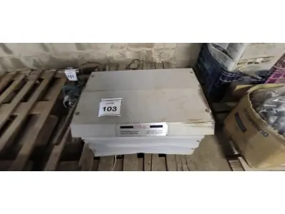 LOTE 103 - 01 RESISTOR DE FRENAGEM PARA GRUA OHMIC 8.8KW. (NO ESTADO) ATENÇÃO! FAZER A VISITAÇÃO ANTES DE ARREMATAR, NÃO SABEMOS SE FUNCIONA, LEILÃO NÃO TEM GARANTIA E NEM DEVOLUÇÃO, SUJEITO A POSSÍVEIS AVARIAS VISÍVEIS/OCULTAS E/OU AUSÊNCIA DE COMPONENTES.