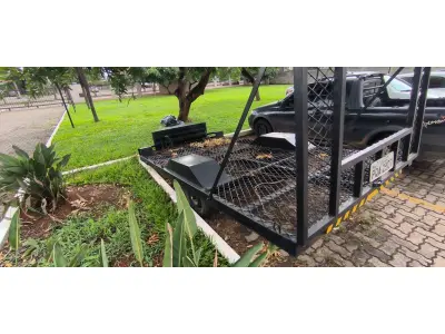 LOTE 140 - 01 CARRETINHA PARA TRANSPORTE DE CARRO PLACA PQA2907. (NO ESTADO) ATENÇÃO! FAZER A VISITAÇÃO ANTES DE ARREMATAR, NÃO SABEMOS SE FUNCIONA, LEILÃO NÃO TEM GARANTIA E NEM DEVOLUÇÃO, SUJEITO A POSSÍVEIS AVARIAS VISÍVEIS/OCULTAS E/OU AUSÊNCIA DE COMPONENTES.