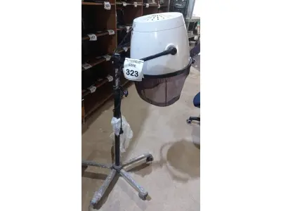 LOTE 323 - 01 SECADOR DE CABELO PROFISSIONAL MARCA MEGABELL. (NO ESTADO) ATENÇÃO! FAZER A VISITAÇÃO ANTES DE ARREMATAR, NÃO SABEMOS SE FUNCIONA, LEILÃO NÃO TEM GARANTIA E NEM DEVOLUÇÃO, SUJEITO A POSSÍVEIS AVARIAS VISÍVEIS/OCULTAS E/OU AUSÊNCIA DE COMPONENTES.