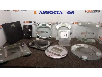 LOTE 148 - 08 BALANÇAS DE MARCAS E MODELOS DIVERSOS. (NO ESTADO) ATENÇÃO! FAZER A VISITAÇÃO ANTES DE ARREMATAR, NÃO SABEMOS SE FUNCIONA, LEILÃO NÃO TEM GARANTIA E NEM DEVOLUÇÃO, SUJEITO A POSSÍVEIS AVARIAS VISÍVEIS/OCULTAS E/OU AUSÊNCIA DE COMPONENTES.