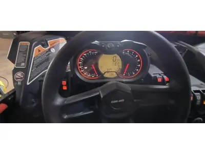 LOTE 138 - 01 VEÍCULO CAN-AM MAVERICK X3 XRS; ANO 2018. (NO ESTADO) ATENÇÃO! FAZER A VISITAÇÃO ANTES DE ARREMATAR, NÃO SABEMOS SE FUNCIONA, LEILÃO NÃO TEM GARANTIA E NEM DEVOLUÇÃO, SUJEITO A POSSÍVEIS AVARIAS VISÍVEIS/OCULTAS E/OU AUSÊNCIA DE COMPONENTES.