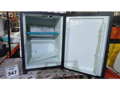 LOTE 347 - 01 FRIGOBAR MARCA ELECTROLUX. (NO ESTADO) ATENÇÃO! FAZER A VISITAÇÃO ANTES DE ARREMATAR, NÃO SABEMOS SE FUNCIONA, LEILÃO NÃO TEM GARANTIA E NEM DEVOLUÇÃO, SUJEITO A POSSÍVEIS AVARIAS VISÍVEIS/OCULTAS E/OU AUSÊNCIA DE COMPONENTES.