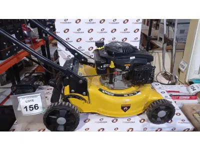 LOTE 156 - 01 MÁQUINA DE CORTAR GRAMA A GASOLINA MARCA TEKNA. (NO ESTADO) ATENÇÃO! FAZER A VISITAÇÃO ANTES DE ARREMATAR, NÃO SABEMOS SE FUNCIONA, LEILÃO NÃO TEM GARANTIA E NEM DEVOLUÇÃO, SUJEITO A POSSÍVEIS AVARIAS VISÍVEIS/OCULTAS E/OU AUSÊNCIA DE COMPONENTES.