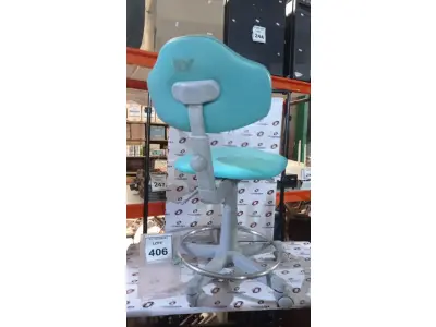 LOTE 406 - 01 CADEIRA MOCHO GIRATÓRIA. (NO ESTADO) ATENÇÃO! FAZER A VISITAÇÃO ANTES DE ARREMATAR, NÃO SABEMOS SE FUNCIONA, LEILÃO NÃO TEM GARANTIA E NEM DEVOLUÇÃO, SUJEITO A POSSÍVEIS AVARIAS VISÍVEIS/OCULTAS E/OU AUSÊNCIA DE COMPONENTES.