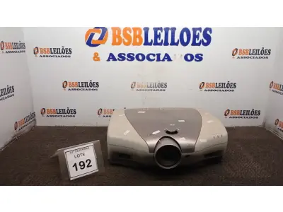 LOTE 192 - 01 PROJETOR MARCA SHARP VISION. (NO ESTADO) ATENÇÃO! FAZER A VISITAÇÃO ANTES DE ARREMATAR, NÃO SABEMOS SE FUNCIONA, LEILÃO NÃO TEM GARANTIA E NEM DEVOLUÇÃO, SUJEITO A POSSÍVEIS AVARIAS VISÍVEIS/OCULTAS E/OU AUSÊNCIA DE COMPONENTES.