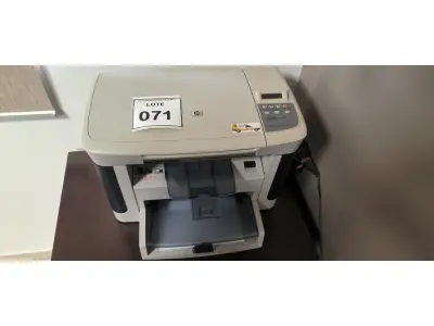 LOTE 071 - 01 IMPRESSORA HP LASERJET M1120MFP. (NO ESTADO) ATENÇÃO! FAZER A VISITAÇÃO ANTES DE ARREMATAR, NÃO SABEMOS SE FUNCIONA, LEILÃO NÃO TEM GARANTIA E NEM DEVOLUÇÃO, SUJEITO A POSSÍVEIS AVARIAS VISÍVEIS/OCULTAS E/OU AUSÊNCIA DE COMPONENTES.