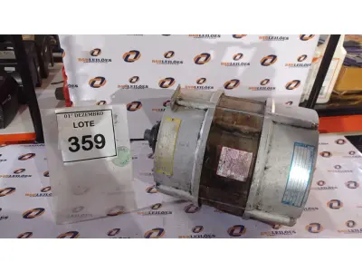 LOTE 359 - 01 MOTOR DE MÁQUINA DE LAVAR INDUSTRIAL. (NO ESTADO) ATENÇÃO! FAZER A VISITAÇÃO ANTES DE ARREMATAR, NÃO SABEMOS SE FUNCIONA, LEILÃO NÃO TEM GARANTIA E NEM DEVOLUÇÃO, SUJEITO A POSSÍVEIS AVARIAS VISÍVEIS/OCULTAS E/OU AUSÊNCIA DE COMPONENTES.