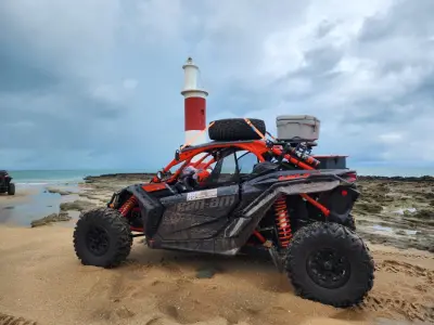 LOTE 138 - 01 VEÍCULO CAN-AM MAVERICK X3 XRS; ANO 2018. (NO ESTADO) ATENÇÃO! FAZER A VISITAÇÃO ANTES DE ARREMATAR, NÃO SABEMOS SE FUNCIONA, LEILÃO NÃO TEM GARANTIA E NEM DEVOLUÇÃO, SUJEITO A POSSÍVEIS AVARIAS VISÍVEIS/OCULTAS E/OU AUSÊNCIA DE COMPONENTES.