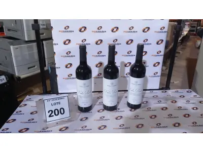 LOTE 200 - 03 GARRAFAS DE VINHO FINO TINTO SECO VALA REAL DE 750ML SAFRA 2019. (NO ESTADO) ATENÇÃO! FAZER A VISITAÇÃO ANTES DE ARREMATAR, NÃO SABEMOS SE FUNCIONA, LEILÃO NÃO TEM GARANTIA E NEM DEVOLUÇÃO, SUJEITO A POSSÍVEIS AVARIAS VISÍVEIS/OCULTAS E/OU AUSÊNCIA DE COMPONENTES.