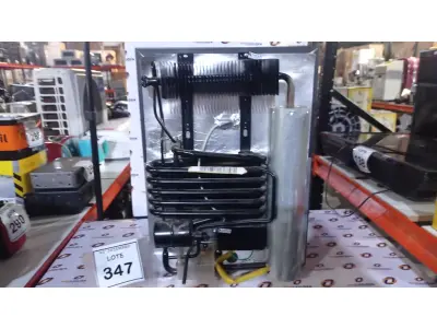 LOTE 347 - 01 FRIGOBAR MARCA ELECTROLUX. (NO ESTADO) ATENÇÃO! FAZER A VISITAÇÃO ANTES DE ARREMATAR, NÃO SABEMOS SE FUNCIONA, LEILÃO NÃO TEM GARANTIA E NEM DEVOLUÇÃO, SUJEITO A POSSÍVEIS AVARIAS VISÍVEIS/OCULTAS E/OU AUSÊNCIA DE COMPONENTES.