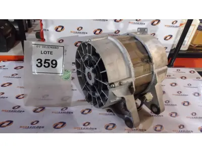 LOTE 359 - 01 MOTOR DE MÁQUINA DE LAVAR INDUSTRIAL. (NO ESTADO) ATENÇÃO! FAZER A VISITAÇÃO ANTES DE ARREMATAR, NÃO SABEMOS SE FUNCIONA, LEILÃO NÃO TEM GARANTIA E NEM DEVOLUÇÃO, SUJEITO A POSSÍVEIS AVARIAS VISÍVEIS/OCULTAS E/OU AUSÊNCIA DE COMPONENTES.