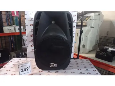 LOTE 242 - 01 CAIXA DE SOM MARCA PZ PRO ÁUDIO. (NO ESTADO) ATENÇÃO! FAZER A VISITAÇÃO ANTES DE ARREMATAR, NÃO SABEMOS SE FUNCIONA. LEILÃO NÃO TEM GARANTIA E NEM DEVOLUÇÃO, SUJEITO A POSSÍVEIS AVARIAS VISÍVEIS/OCULTAS E/OU AUSÊNCIA DE COMPONENTES.