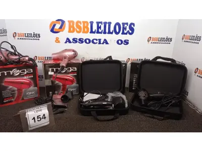 LOTE 154 - 04 SECADORES DE CABELO MARCAS MALLORY E MEGA 220V. (NO ESTADO) ATENÇÃO! FAZER A VISITAÇÃO ANTES DE ARREMATAR, NÃO SABEMOS SE FUNCIONA, LEILÃO NÃO TEM GARANTIA E NEM DEVOLUÇÃO, SUJEITO A POSSÍVEIS AVARIAS VISÍVEIS/OCULTAS E/OU AUSÊNCIA DE COMPONENTES.
