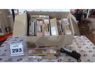LOTE 293 - 01 LOTE COM GRANDE QUANTIDADE DE TONNERS DE IMPRESSORAS. (NO ESTADO) ATENÇÃO! FAZER A VISITAÇÃO ANTES DE ARREMATAR, NÃO SABEMOS SE FUNCIONA, LEILÃO NÃO TEM GARANTIA E NEM DEVOLUÇÃO, SUJEITO A POSSÍVEIS AVARIAS VISÍVEIS/OCULTAS E/OU AUSÊNCIA DE COMPONENTES.
