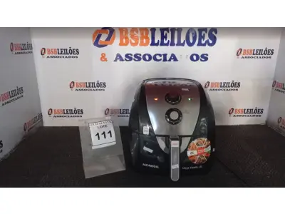 LOTE 111 -  01 AIR FRYER DE 8 LITROS MONDIAL. (NO ESTADO) ATENÇÃO! FAZER A VISITAÇÃO ANTES DE ARREMATAR, NÃO SABEMOS SE FUNCIONA, LEILÃO NÃO TEM GARANTIA E NEM DEVOLUÇÃO, SUJEITO A POSSÍVEIS AVARIAS VISÍVEIS/OCULTAS E/OU AUSÊNCIA DE COMPONENTES.