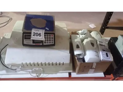 LOTE 206 - 01 BALANÇA MARCA URANO E 01 DEPURADOR DE AR. (NO ESTADO) ATENÇÃO! FAZER A VISITAÇÃO ANTES DE ARREMATAR, NÃO SABEMOS SE FUNCIONA, LEILÃO NÃO TEM GARANTIA E NEM DEVOLUÇÃO, SUJEITO A POSSÍVEIS AVARIAS VISÍVEIS/OCULTAS E/OU AUSÊNCIA DE COMPONENTES.