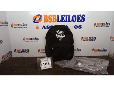 LOTE 163 - 01 MOCHILA DESENHO DO SÃO PAULO NA COR PRETA MARCA GOCASE (NO ESTADO) ATENÇÃO! FAZER A VISITAÇÃO ANTES DE ARREMATAR, NÃO SABEMOS SE FUNCIONA, LEILÃO NÃO TEM GARANTIA E NEM DEVOLUÇÃO, SUJEITO A POSSÍVEIS AVARIAS VISÍVEIS/OCULTAS E/OU AUSÊNCIA DE COMPONENTES.