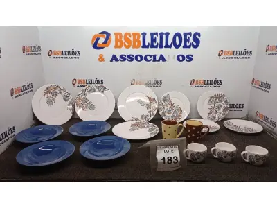 LOTE 183 - 12 PRATOS, 02 CANECAS E 02 XÍCARAS. (NO ESTADO) ATENÇÃO! FAZER A VISITAÇÃO ANTES DE ARREMATAR, NÃO SABEMOS SE FUNCIONA, LEILÃO NÃO TEM GARANTIA E NEM DEVOLUÇÃO, SUJEITO A POSSÍVEIS AVARIAS VISÍVEIS/OCULTAS E/OU AUSÊNCIA DE COMPONENTES.