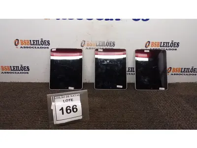LOTE 166 - 03 IPADS. (NO ESTADO) ATENÇÃO! FAZER A VISITAÇÃO ANTES DE ARREMATAR, NÃO SABEMOS SE FUNCIONA, LEILÃO NÃO TEM GARANTIA E NEM DEVOLUÇÃO, SUJEITO A POSSÍVEIS AVARIAS VISÍVEIS/OCULTAS E/OU AUSÊNCIA DE COMPONENTES.