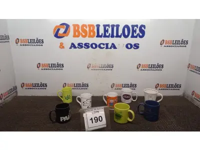 LOTE 190 - 08 CANECAS. (NO ESTADO) ATENÇÃO! FAZER A VISITAÇÃO ANTES DE ARREMATAR, NÃO SABEMOS SE FUNCIONA, LEILÃO NÃO TEM GARANTIA E NEM DEVOLUÇÃO, SUJEITO A POSSÍVEIS AVARIAS VISÍVEIS/OCULTAS E/OU AUSÊNCIA DE COMPONENTES.
