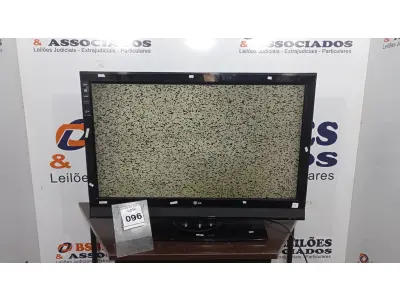 LOTE 096 - 01 TV LG 42”. (NO ESTADO) ATENÇÃO! FAZER A VISITAÇÃO ANTES DE ARREMATAR, NÃO SABEMOS SE FUNCIONA, LEILÃO NÃO TEM GARANTIA E NEM DEVOLUÇÃO, SUJEITO A POSSÍVEIS AVARIAS VISÍVEIS/OCULTAS E/OU AUSÊNCIA DE COMPONENTES.