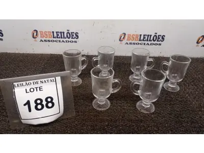 LOTE 188 - 06 COPOS DE LICOR. (NO ESTADO) ATENÇÃO! FAZER A VISITAÇÃO ANTES DE ARREMATAR, NÃO SABEMOS SE FUNCIONA, LEILÃO NÃO TEM GARANTIA E NEM DEVOLUÇÃO, SUJEITO A POSSÍVEIS AVARIAS VISÍVEIS/OCULTAS E/OU AUSÊNCIA DE COMPONENTES.
