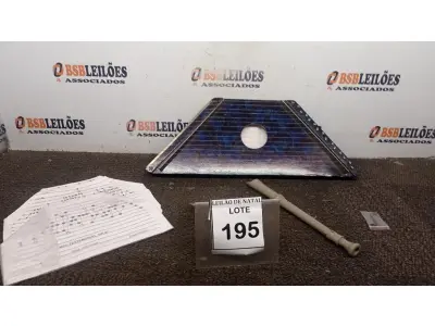 LOTE 195 - 01 MINI CÍTARA E 01 FLAUTA DOCE. (NO ESTADO) ATENÇÃO! FAZER A VISITAÇÃO ANTES DE ARREMATAR, NÃO SABEMOS SE FUNCIONA, LEILÃO NÃO TEM GARANTIA E NEM DEVOLUÇÃO, SUJEITO A POSSÍVEIS AVARIAS VISÍVEIS/OCULTAS E/OU AUSÊNCIA DE COMPONENTES.