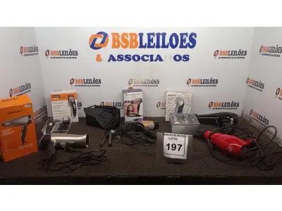 LOTE 197 - 01 BARBEADOR ELÉTRICO MARCA MALLORY, 01 MÁQUINA DE CORTAR CABELO MARCA MALLORY E 04 SECADORES DE CABELO DE MARCAS E MODELOS DIVERSOS. (NO ESTADO) ATENÇÃO! FAZER A VISITAÇÃO ANTES DE ARREMATAR, NÃO SABEMOS SE FUNCIONA, LEILÃO NÃO TEM GARANTIA E NEM DEVOLUÇÃO, SUJEITO A POSSÍVEIS AVARIAS VISÍVEIS/OCULTAS E/OU AUSÊNCIA DE COMPONENTES.