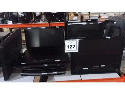 LOTE 122 - 08 MONITORES DE MARCAS E MODELOS DIVERSOS. (NO ESTADO) ATENÇÃO! FAZER A VISITAÇÃO ANTES DE ARREMATAR, NÃO SABEMOS SE FUNCIONA, LEILÃO NÃO TEM GARANTIA E NEM DEVOLUÇÃO, SUJEITO A POSSÍVEIS AVARIAS VISÍVEIS/OCULTAS E/OU AUSÊNCIA DE COMPONENTES.
