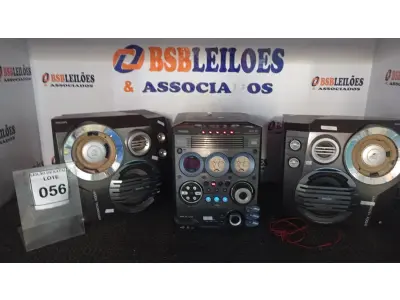 LOTE 056 - 01 APARELHO DE SOM COM 02 CAIXAS MARCA PHILPS. (NO ESTADO) ATENÇÃO! FAZER A VISITAÇÃO ANTES DE ARREMATAR, NÃO SABEMOS SE FUNCIONA, LEILÃO NÃO TEM GARANTIA E NEM DEVOLUÇÃO, SUJEITO A POSSÍVEIS AVARIAS VISÍVEIS/OCULTAS E/OU AUSÊNCIA DE COMPONENTES.