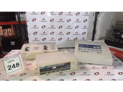 LOTE 248 - 01 APARELHO DE TERAPIA ULTRASSOM, 01 SWITCH KVM ATEM MASTER VIEW E 01 EQUIPAMENTO ESTIMULADOR GALVÂNICO E FARÁDICO EGF MARCA CARCI. (NO ESTADO) ATENÇÃO! FAZER A VISITAÇÃO ANTES DE ARREMATAR, NÃO SABEMOS SE FUNCIONA, LEILÃO NÃO TEM GARANTIA E NEM DEVOLUÇÃO, SUJEITO A POSSÍVEIS AVARIAS VISÍVEIS/OCULTAS E/OU AUSÊNCIA DE COMPONENTES.