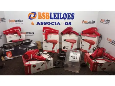 LOTE 151 - 06 SECADORES DE CABELO MARCA GA.MA E 01 ESCOVA DE CABELO MARCA MALLORY 220V. (NO ESTADO) ATENÇÃO! FAZER A VISITAÇÃO ANTES DE ARREMATAR, NÃO SABEMOS SE FUNCIONA, LEILÃO NÃO TEM GARANTIA E NEM DEVOLUÇÃO, SUJEITO A POSSÍVEIS AVARIAS VISÍVEIS/OCULTAS E/OU AUSÊNCIA DE COMPONENTES.