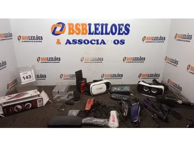 LOTE 143 - 03 MÁQUINAS DE CORTAR CABELO, 01 PRANCHA DE CABELO, 02 ÓCULOS VR BOX, 01 CAIXA DE SOM COM FORMATO DE MICROFONE, 01 LANTERNA, 01 FONE DE OUVIDO A PROVA D’AGUA MARCA ÁTRIO E 02 MINIS TECLADOS COM TOUCHPAD. (NO ESTADO) ATENÇÃO! FAZER A VISITAÇÃO ANTES DE ARREMATAR, NÃO SABEMOS SE FUNCIONA, LEILÃO NÃO TEM GARANTIA E NEM DEVOLUÇÃO, SUJEITO A POSSÍVEIS AVARIAS VISÍVEIS/OCULTAS E/OU AUSÊNCIA DE COMPONENTES.