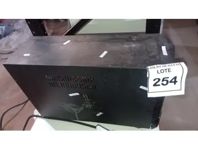 LOTE 254 - 01 NOBREAK MARCA SMS. (NO ESTADO) ATENÇÃO! FAZER A VISITAÇÃO ANTES DE ARREMATAR, NÃO SABEMOS SE FUNCIONA, LEILÃO NÃO TEM GARANTIA E NEM DEVOLUÇÃO, SUJEITO A POSSÍVEIS AVARIAS VISÍVEIS/OCULTAS E/OU AUSÊNCIA DE COMPONENTES.