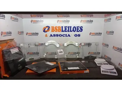 LOTE 088 - 06 BALANÇAS CORPORAIS E 02 BALANÇAS DE PRECISÃO. (NO ESTADO) ATENÇÃO! FAZER A VISITAÇÃO ANTES DE ARREMATAR, NÃO SABEMOS SE FUNCIONA, LEILÃO NÃO TEM GARANTIA E NEM DEVOLUÇÃO, SUJEITO A POSSÍVEIS AVARIAS VISÍVEIS/OCULTAS E/OU AUSÊNCIA DE COMPONENTES.