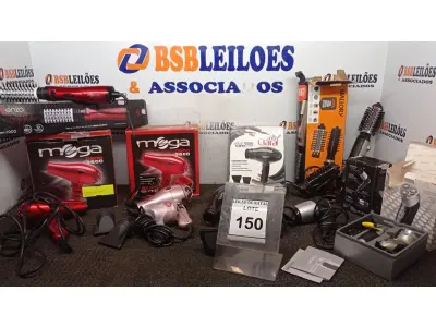 LOTE 150 - 02 ESCOVAS DE CABELO MARCAS MALLORY E ESSENZA, 01 BARBEADOR ELÉTRICO MARCA MALLORY E 04 SECADORES DE CABELO SENDO 01 SECADOR 127V  DE MARCAS E MODELOS DIVERSOS. (NO ESTADO) ATENÇÃO! FAZER A VISITAÇÃO ANTES DE ARREMATAR, NÃO SABEMOS SE FUNCIONA, LEILÃO NÃO TEM GARANTIA E NEM DEVOLUÇÃO, SUJEITO A POSSÍVEIS AVARIAS VISÍVEIS/OCULTAS E/OU AUSÊNCIA DE COMPONENTES.