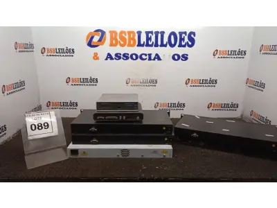 LOTE 089 - 06 SWITCHES DE MARCAS E MODELOS DIVERSOS. (NO ESTADO) ATENÇÃO! FAZER A VISITAÇÃO ANTES DE ARREMATAR, NÃO SABEMOS SE FUNCIONA, LEILÃO NÃO TEM GARANTIA E NEM DEVOLUÇÃO, SUJEITO A POSSÍVEIS AVARIAS VISÍVEIS/OCULTAS E/OU AUSÊNCIA DE COMPONENTES.